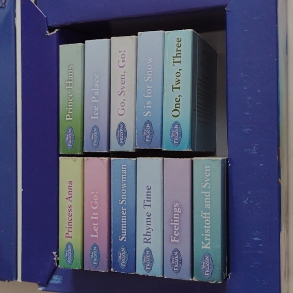 Disney Frozen & Shimmer mini block books two sets - Picture 16 of 16